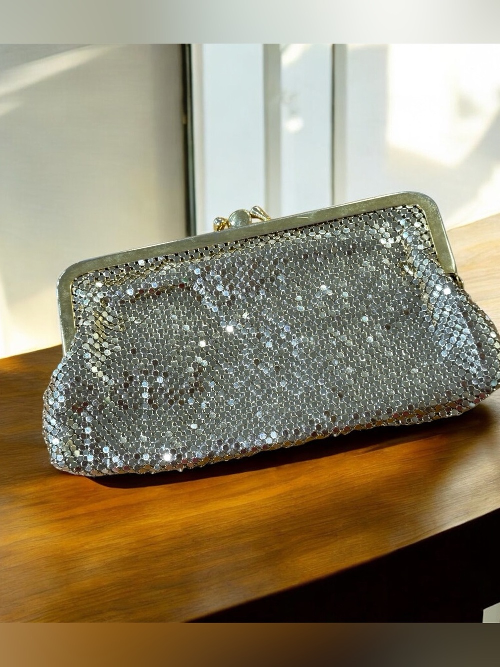 VNWOT! Whiting & Davis BRIGHT GOLD Metal Mesh Kiss Lock Evening Clutch